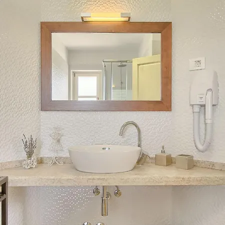 Mara Holiday home Porec