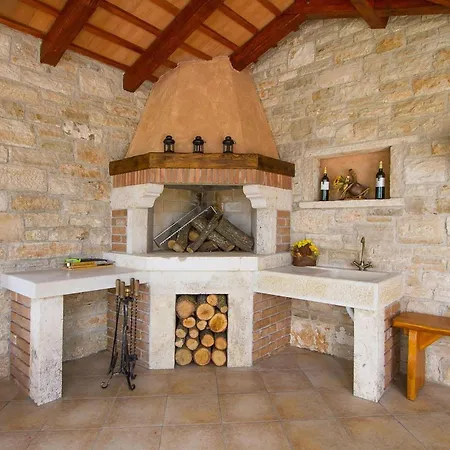 Mara Holiday home