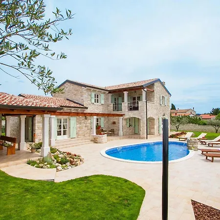 Mara Porec